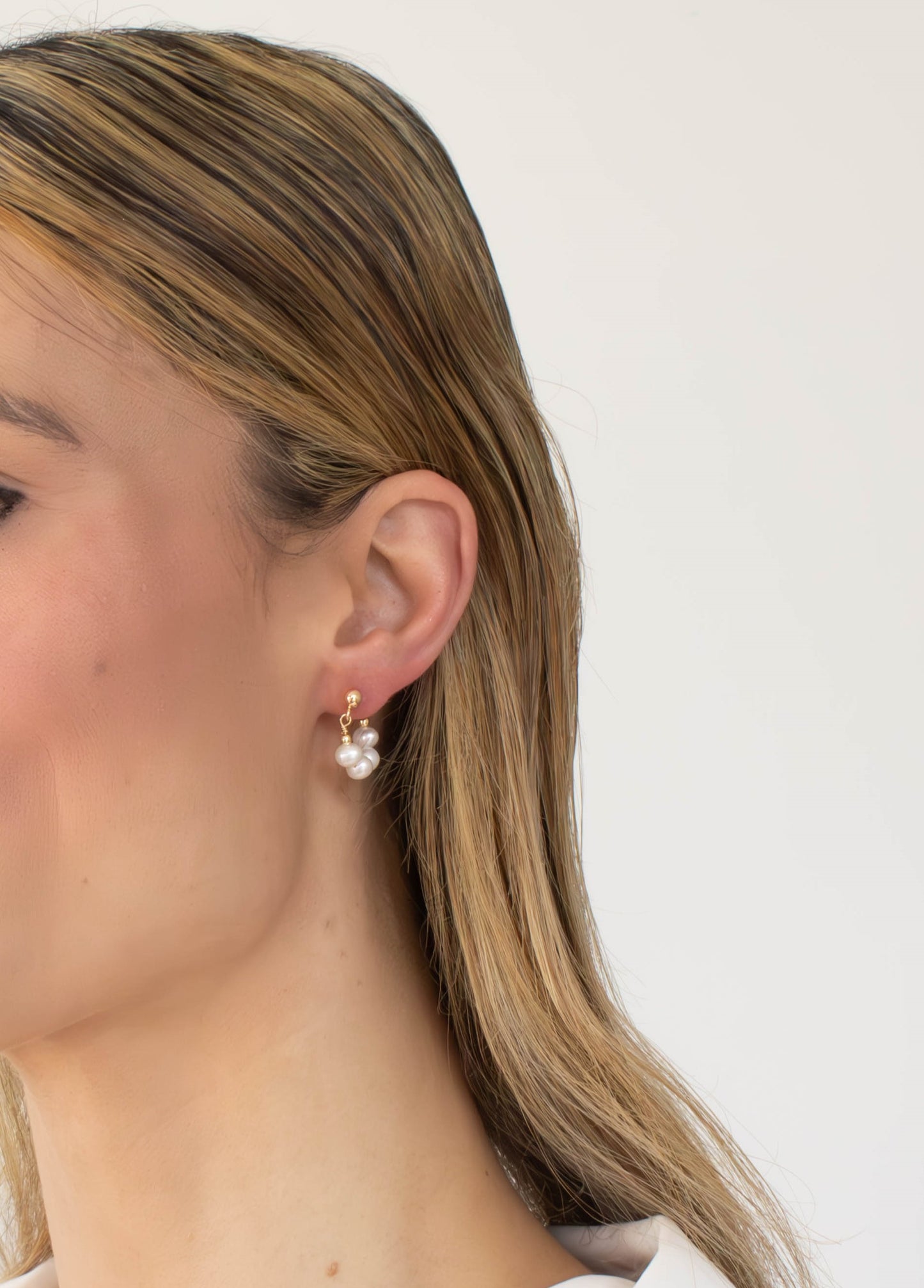 Pearl Hooped Earing