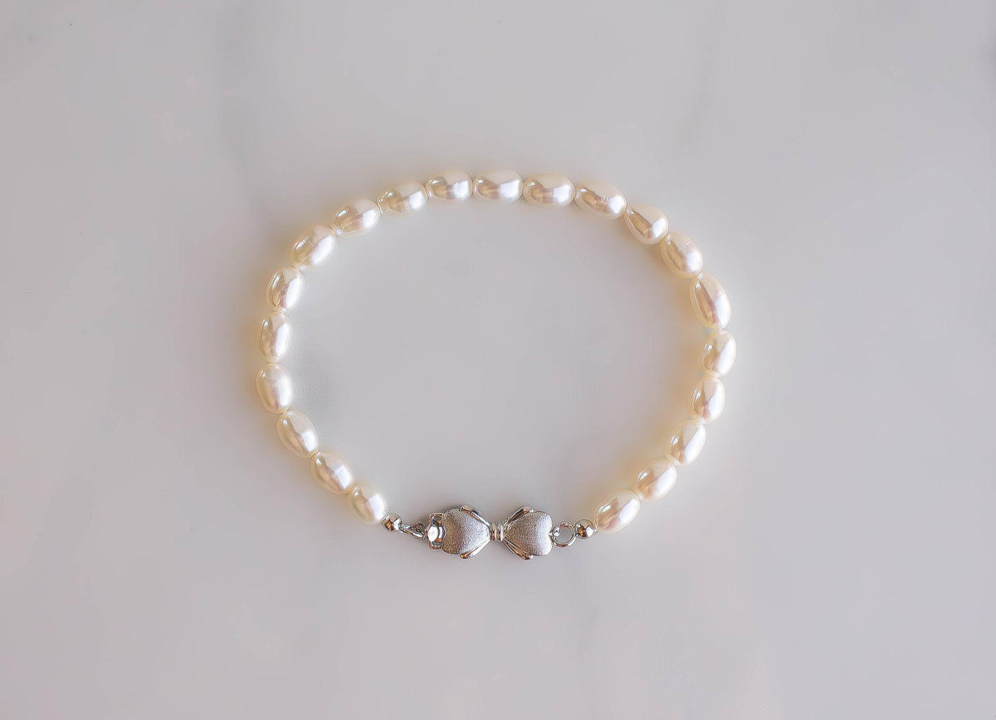 Darling Bow Pearl Bracelet